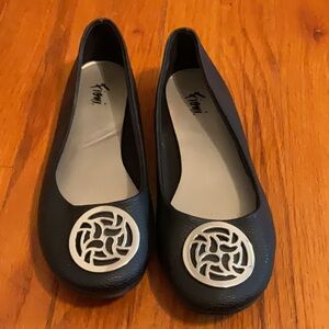Fioni Black Flats